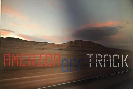 Favoriet America Off Track